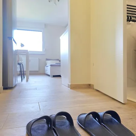 Apartment Renovated Great Location